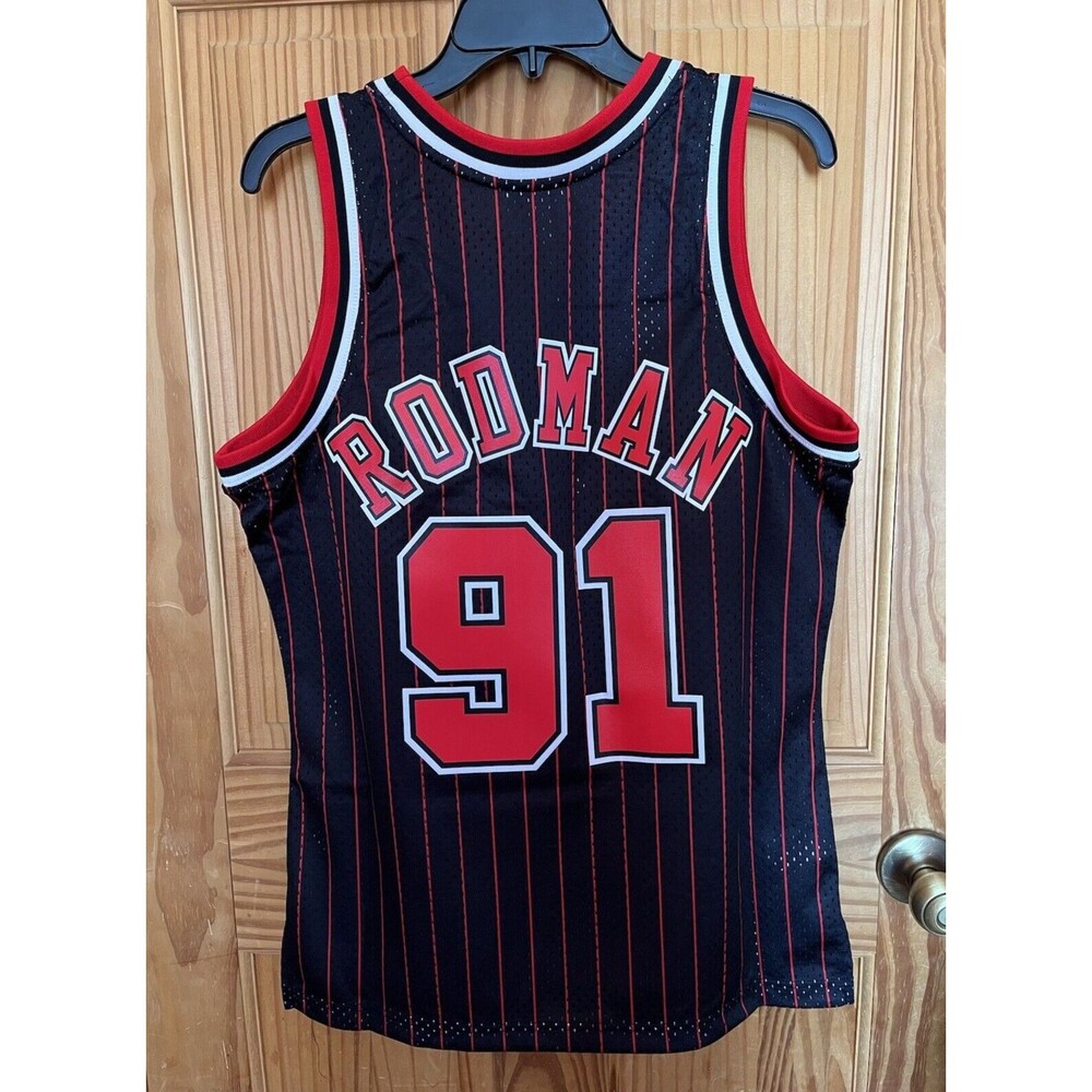 Mitchell & Ness NBA Swingman Bulls Dennis Rodman Alternate Jersey 95-96 Size XL - Picture 7 of 12